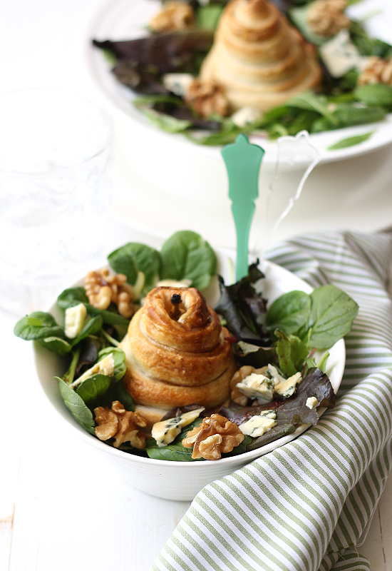 Ensalada de pera, queso azul y nueces Ensalada de pera, queso azul y nueces