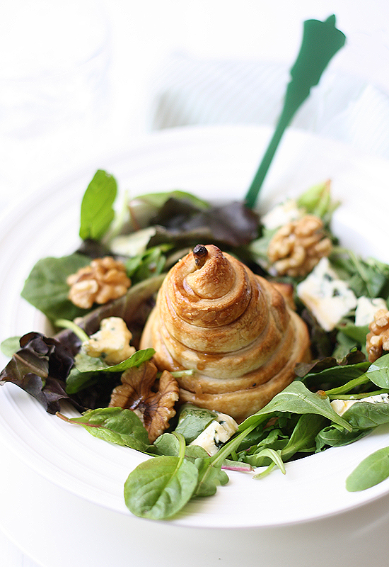 Ensalada de pera, queso azul y nueces Ensalada de pera, queso azul y nueces