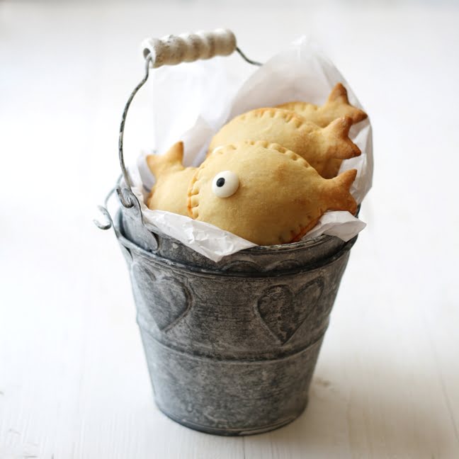 Empanadillas de pescado/Fish mini pies