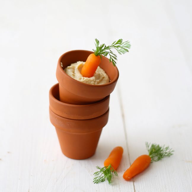 Hummus con zanahorias/Hummus with baby carrots